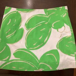 Lilly Pulitzer mini skirt zip up back size o